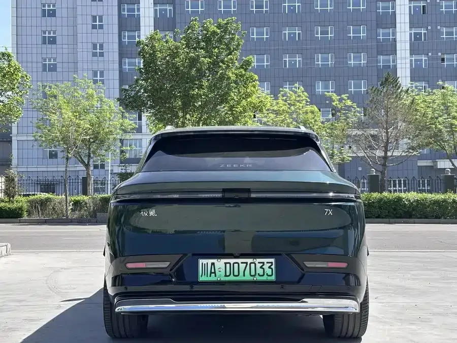 ZEEKR 7X 100KWT 2024