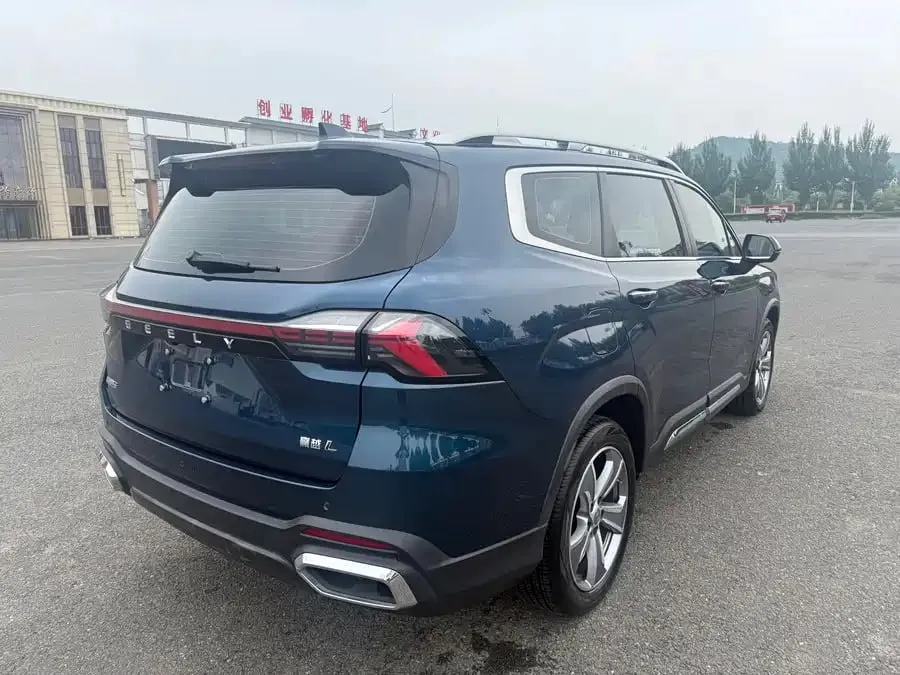 GEELY OKAVANGO 2023