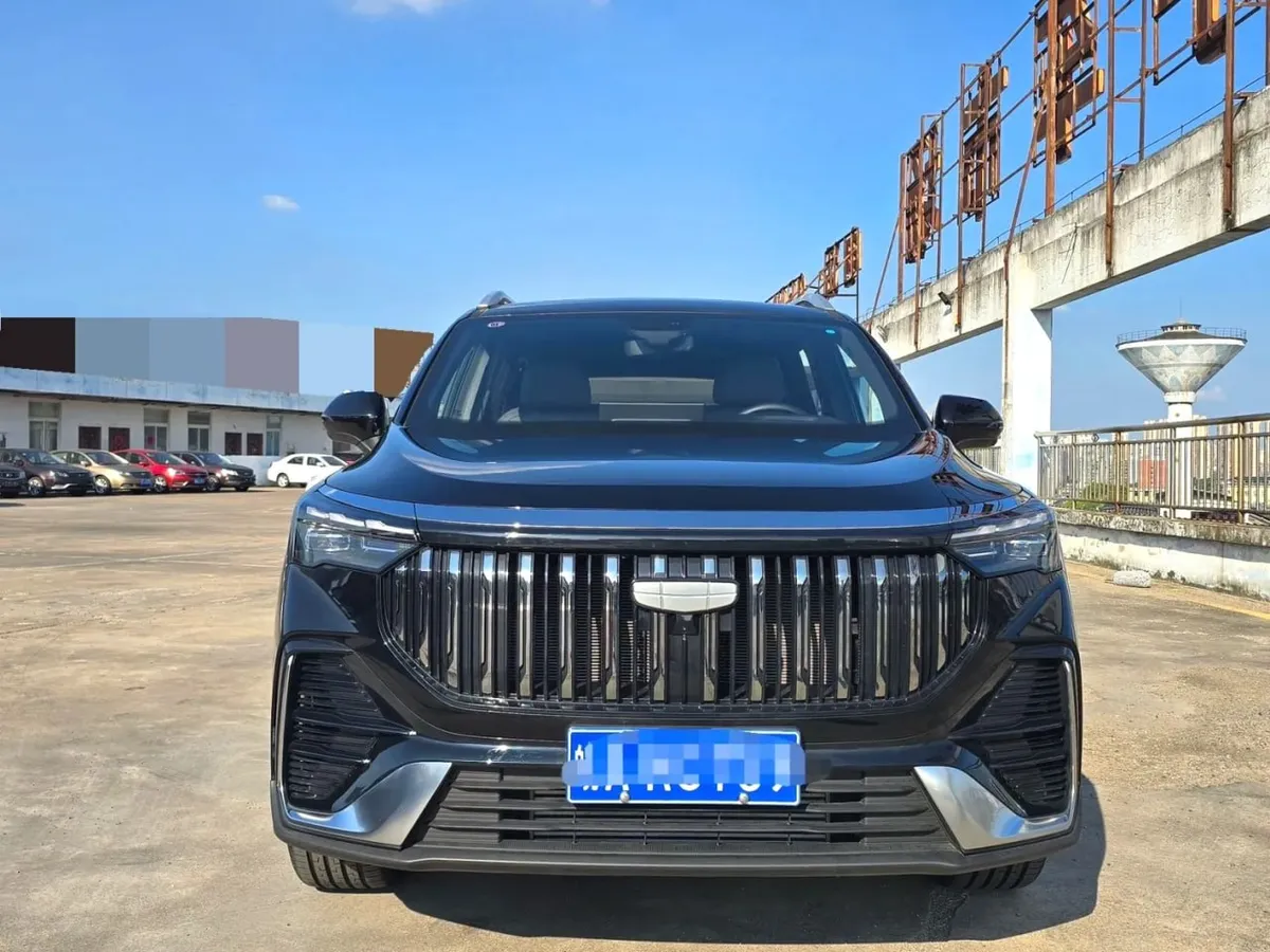 GEELY OKAVANGO 2025