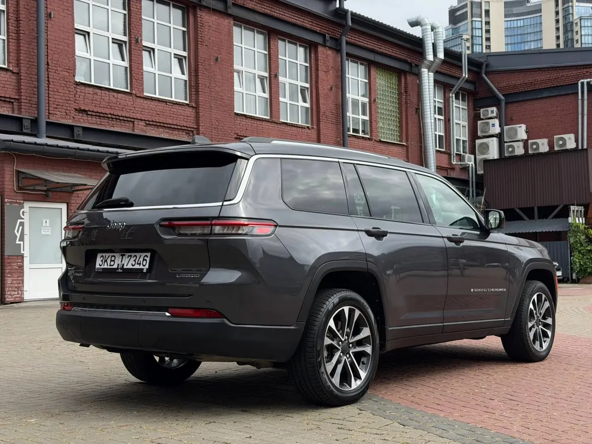 JEEP GRAND CHEROKEE L LAREDO 2022