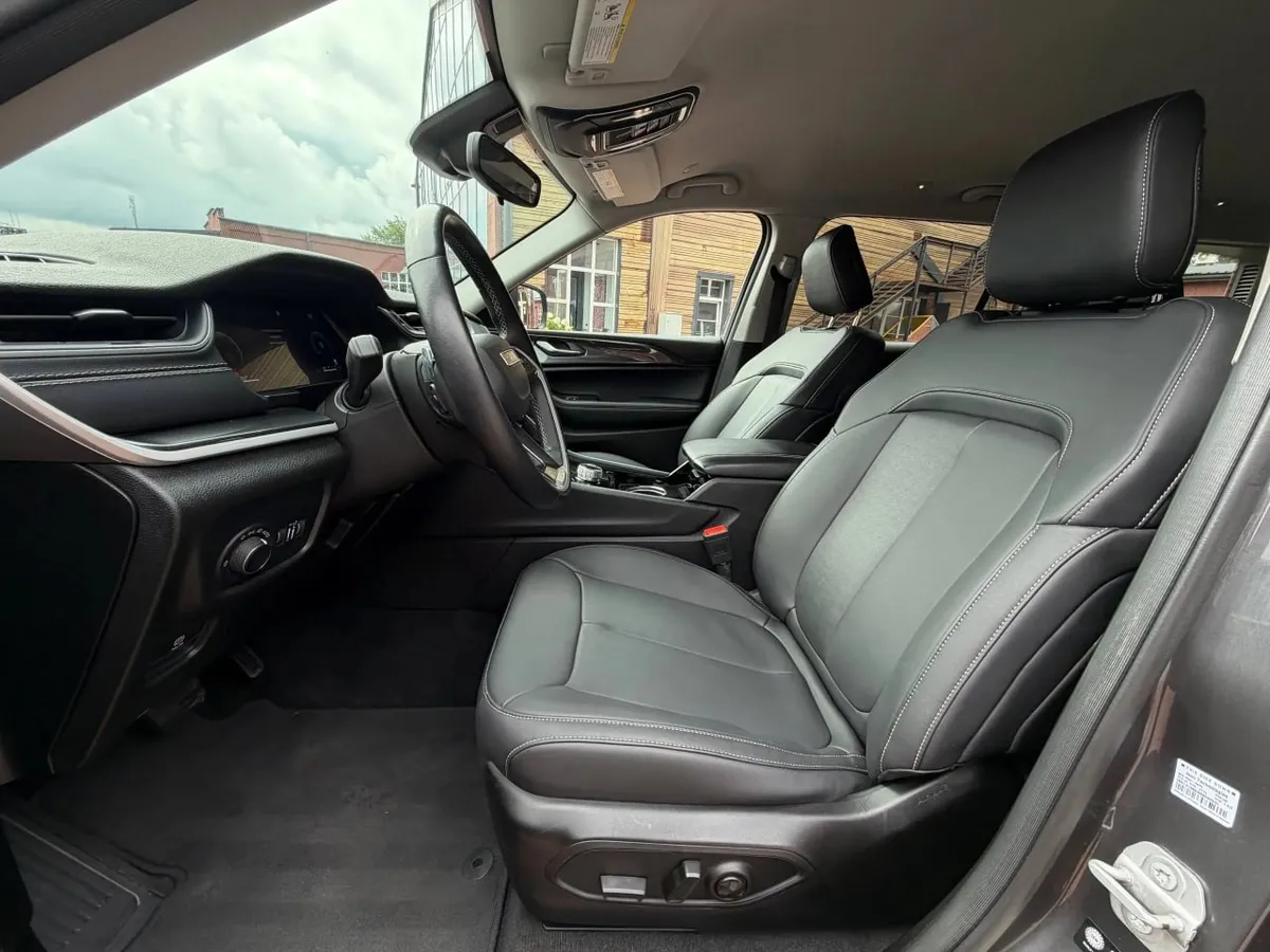 JEEP GRAND CHEROKEE L LAREDO 2022