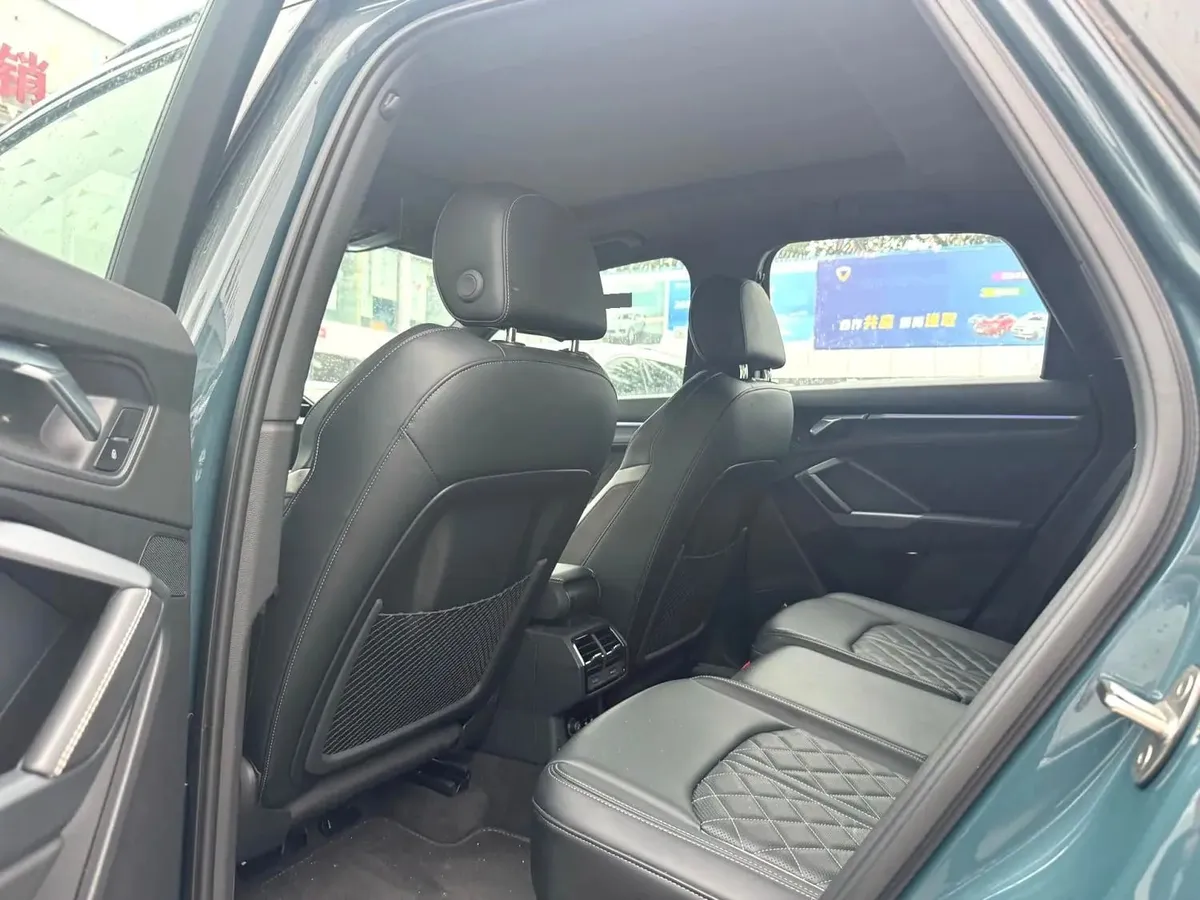 AUDI Q3 2024 Q3 2 2024