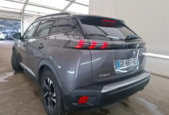 PEUGEOT 2008 2021