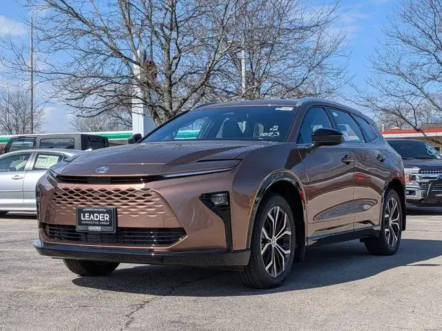 TOYOTA CROWN SIGNIA XLE 2026