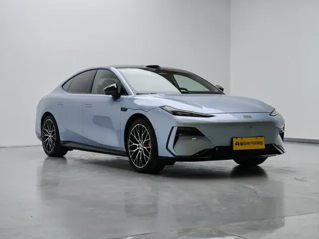 GEELY GALAXY E8 2025