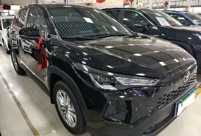 TOYOTA COROLLA CROSS 2025