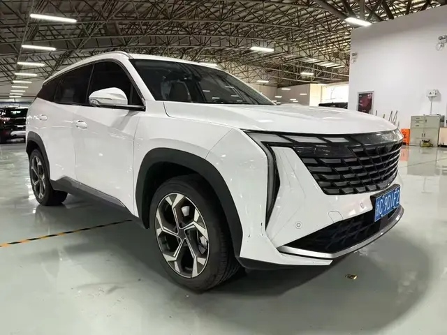GEELY BOYUEL PREMIUM 2023