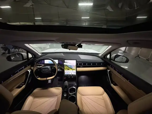 GEELY BOYUEL PREMIUM 2023