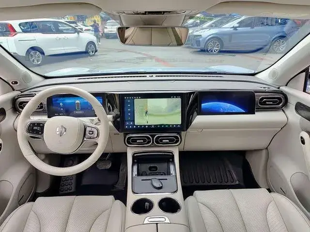 LEAPMOTOR C11 LUXURY 2021