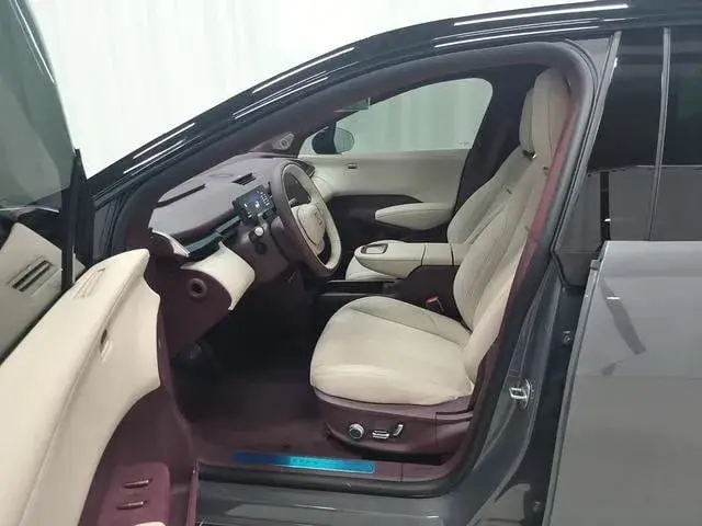 ZEEKR X 2024
