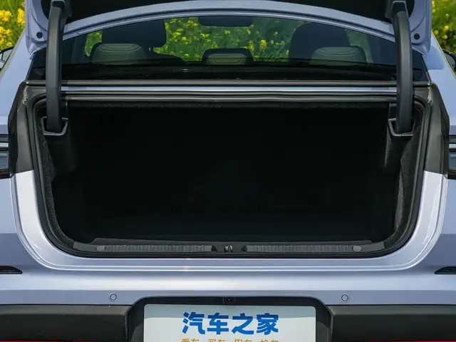 BYD SEAL 07 2026