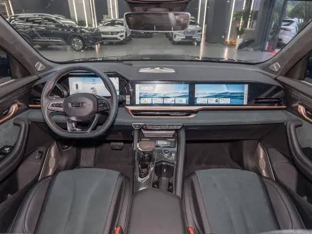 GEELY MONJARO FOUR-WHEEL 2022