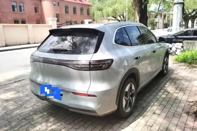 GEELY E5 2025