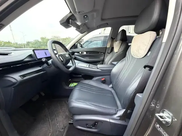 GEELY E5 2025
