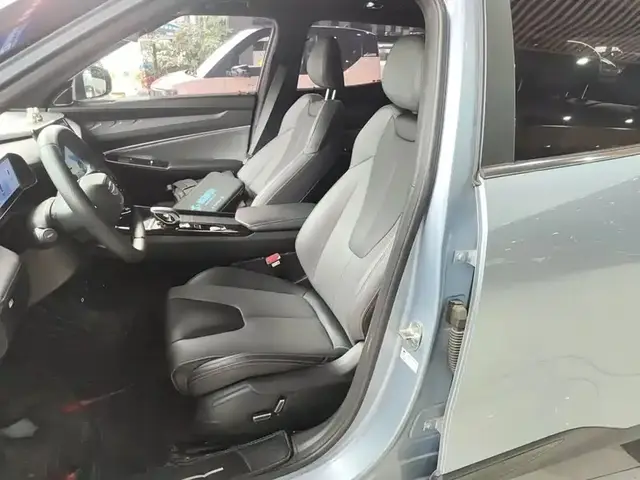 GEELY BOYUE COOL 2022