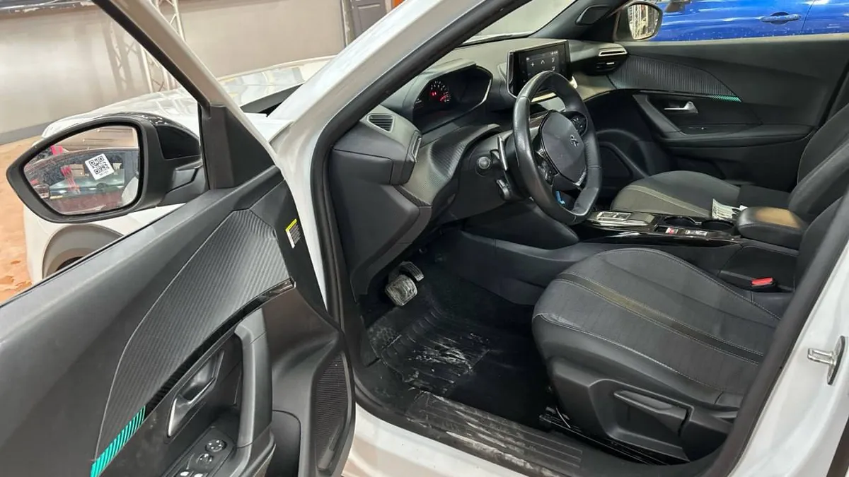 PEUGEOT 2008 BLUEHDI 130 S 2023