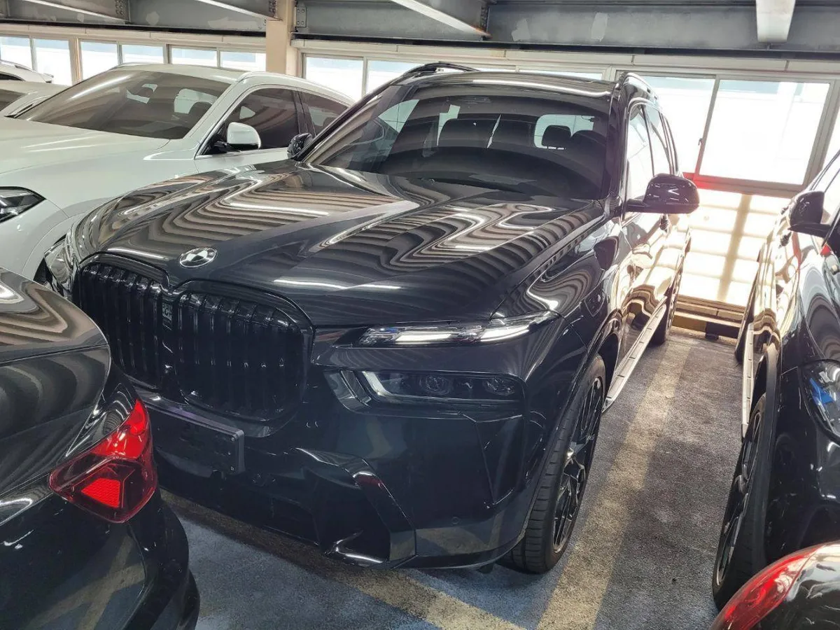 BMW X7 40I MSPORT 2025