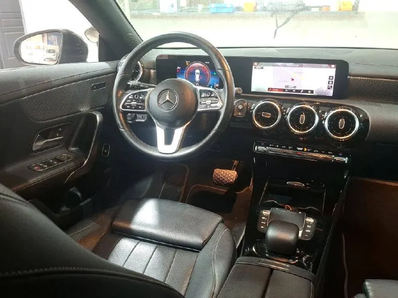 MERCEDES-BENZ CLA SHOOTING BRAKE 200 2020
