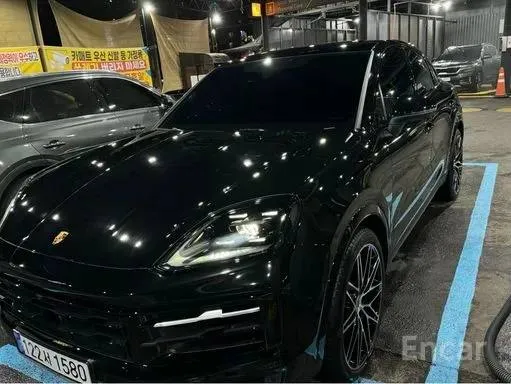 PORSCHE CAYENNE COUPE 2023