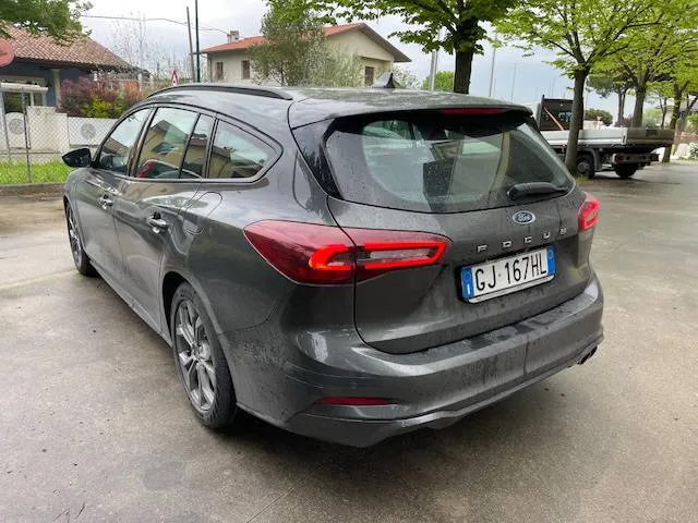FORD FOCUS 2022