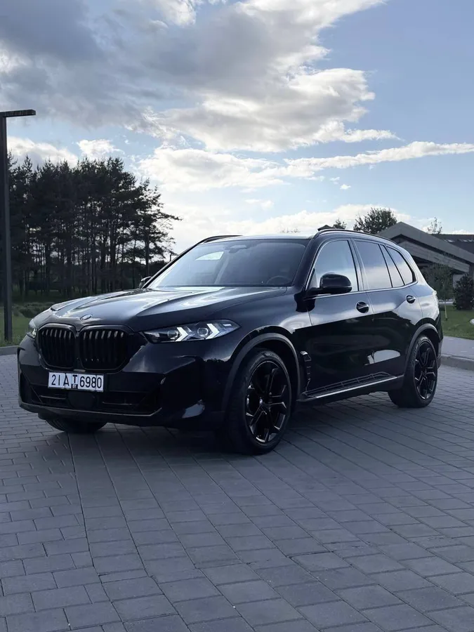 BMW X5 LUXURY 2023