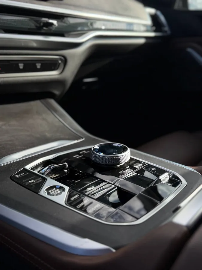 BMW X5 LUXURY 2023