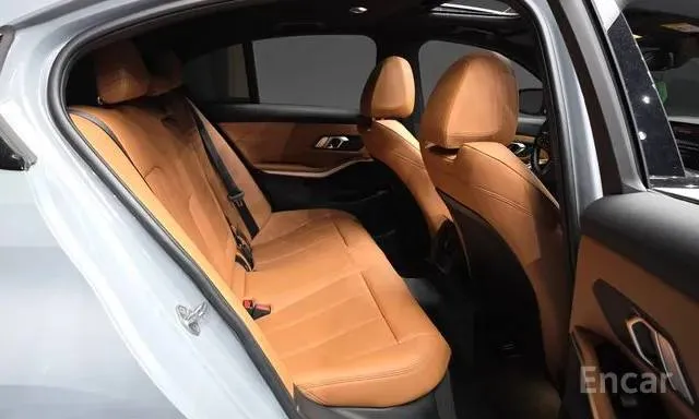 BMW 320I M SPORT 2023