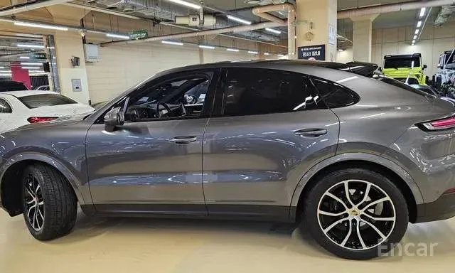 PORSCHE CAYENNE 2023