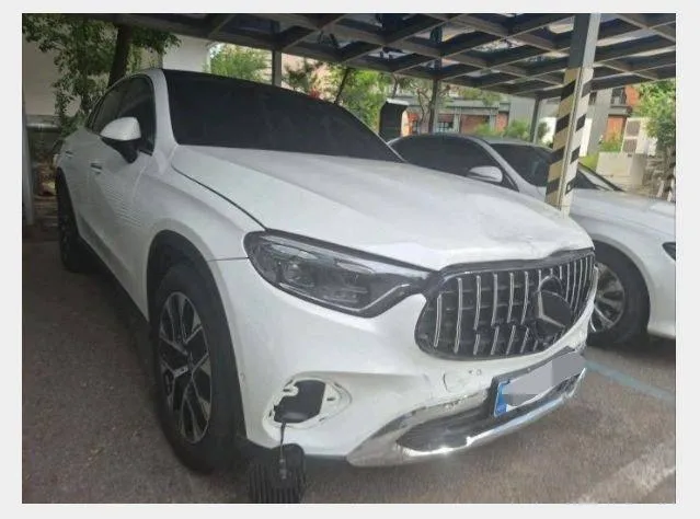 MERCEDES-BENZ GLC 300 4MATIC COUP 2026
