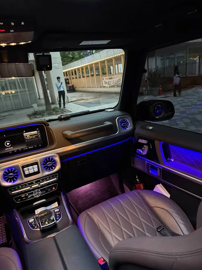 MERCEDES-BENZ G63 2023