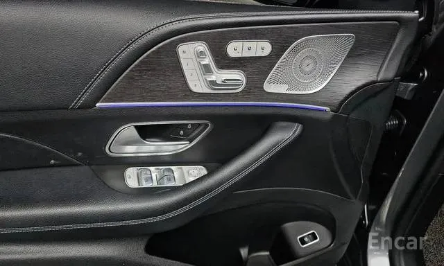 MERCEDES-BENZ GLS400D 2022