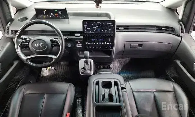 HYUNDAI STARIA TOURER 2023