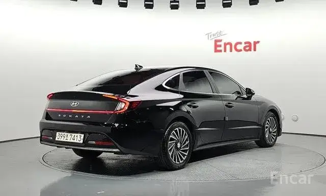 HYUNDAI SONATA HYBRID 2021