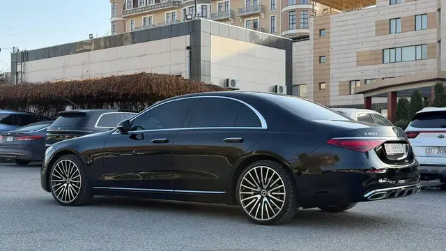 MERCEDES-BENZ S- 2021