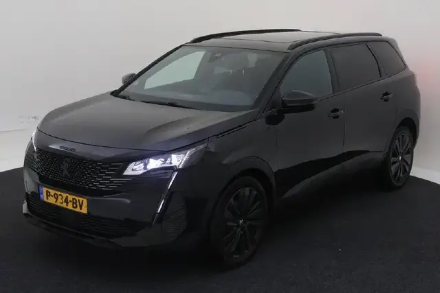 PEUGEOT 5008 2022
