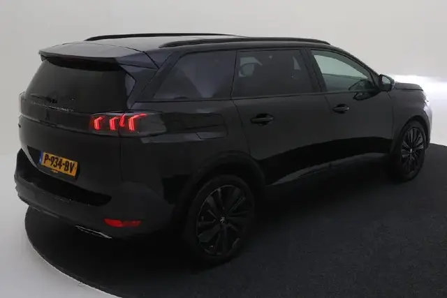 PEUGEOT 5008 2022