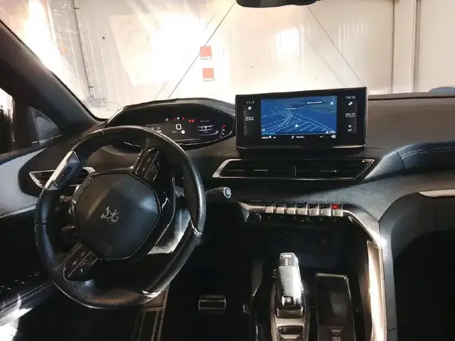 PEUGEOT 5008 PURETECH 180CH S 2022