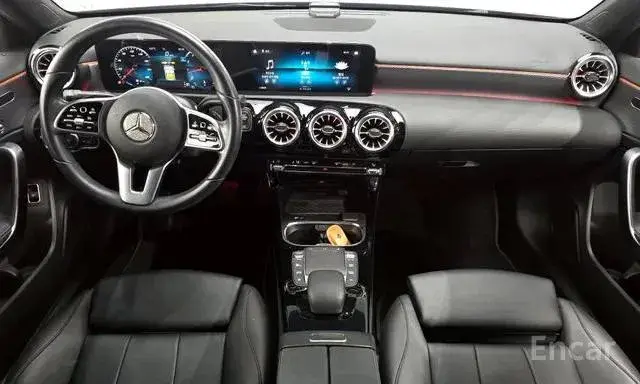 MERCEDES-BENZ A-CLASS A 220 2021