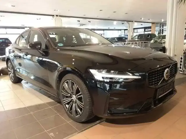 VOLVO S60 PLUS DARK 2022