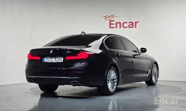 BMW 520I LUXURY 2022