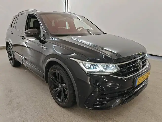 VOLKSWAGEN TIGUAN 2021