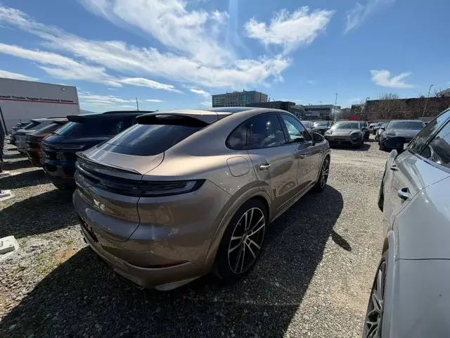 PORSCHE CAYENNE COUP 2026