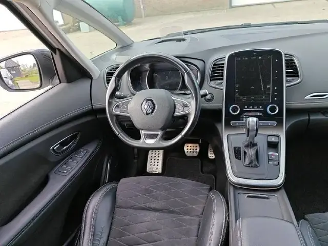 RENAULT GRAND SCENIC 2023