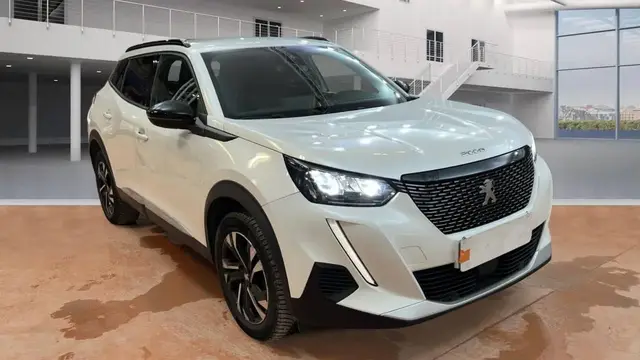 PEUGEOT 2008 BLUEHDI 130 S 2023