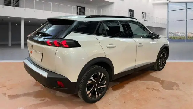 PEUGEOT 2008 BLUEHDI 130 S 2023