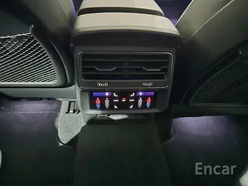 AUDI Q7 55 TFSI QUATTRO 2024