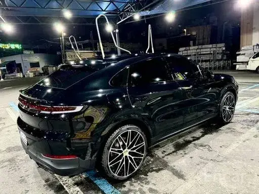 PORSCHE CAYENNE COUPE 2023