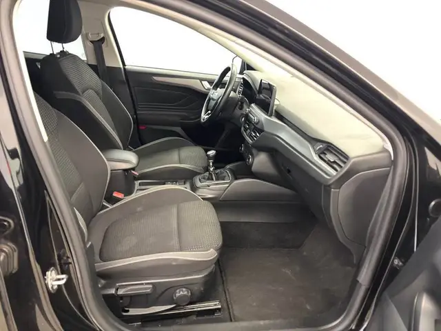 FORD FOCUS 2022