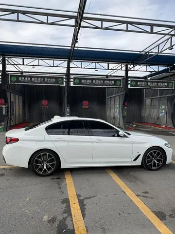 BMW 530I MSPORT 2023