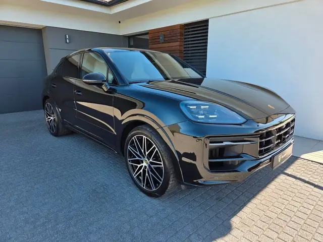 PORSCHE CAYENNE COUPE 260KW BLACK 2023